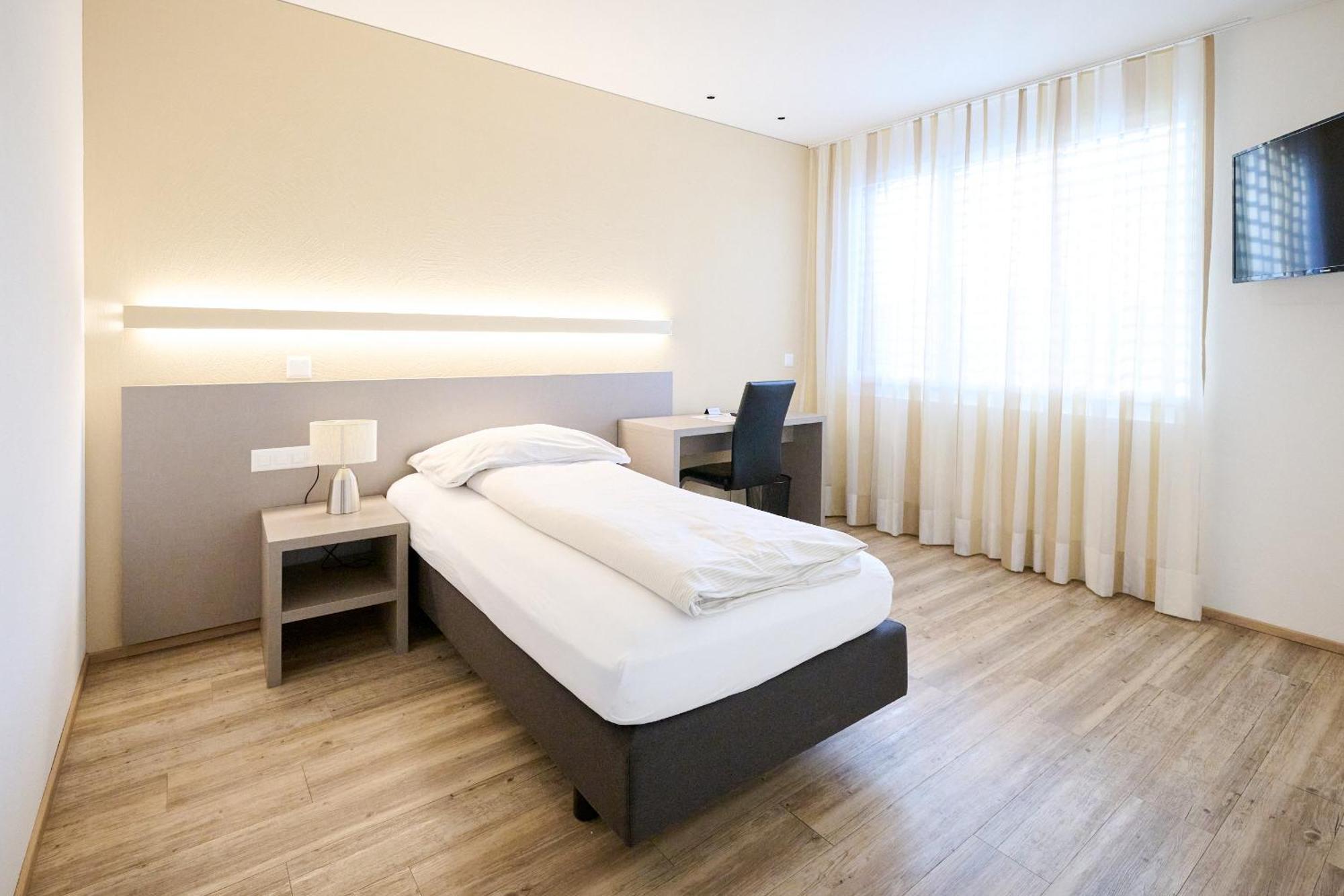 Hotel Am Kreisel Self-Check-In By Smart Hotels Лахен Екстер'єр фото
