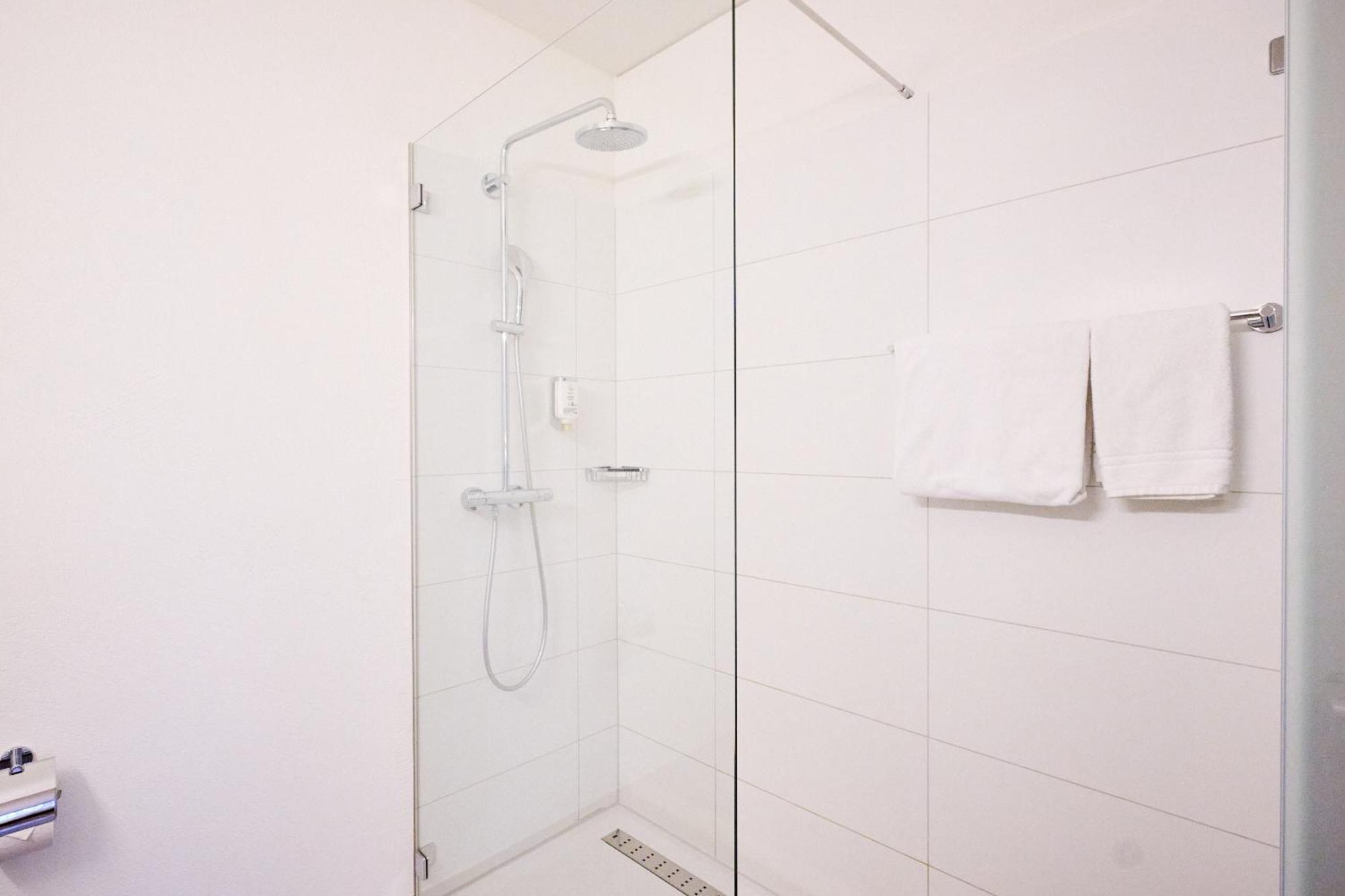 Hotel Am Kreisel Self-Check-In By Smart Hotels Лахен Екстер'єр фото
