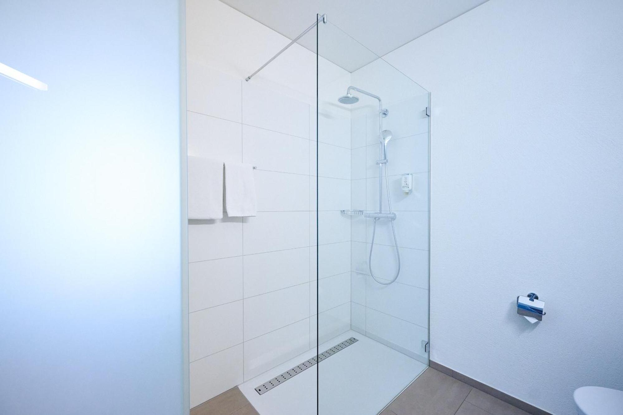 Hotel Am Kreisel Self-Check-In By Smart Hotels Лахен Екстер'єр фото